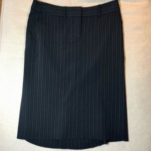 BCBG Max Azria size 0 dark navy blue pinstripe pencil skirt